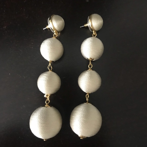 Bauble bar gold thread earrings - Picture 2 of 2